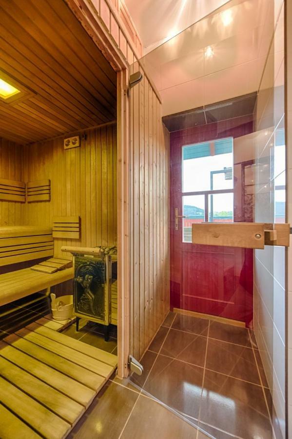 Hotel Zlaty Orel Ostravice Esterno foto