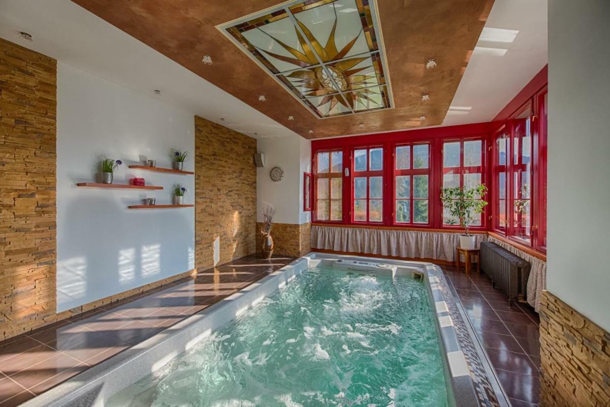 Hotel Zlaty Orel Ostravice Esterno foto
