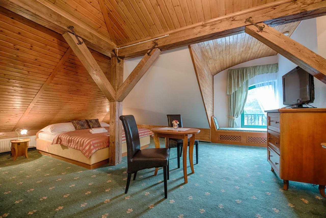 Hotel Zlaty Orel Ostravice Esterno foto