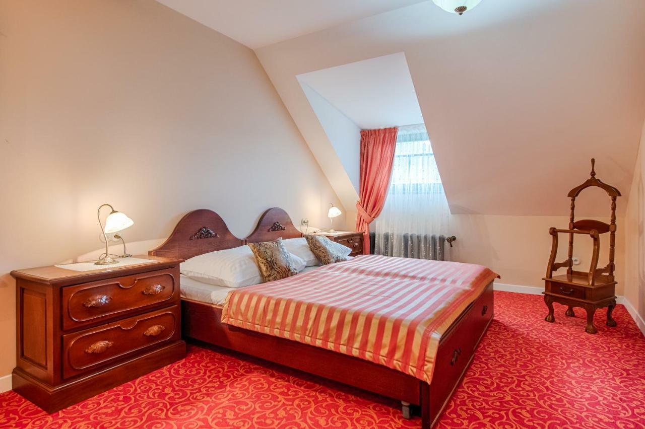 Hotel Zlaty Orel Ostravice Esterno foto